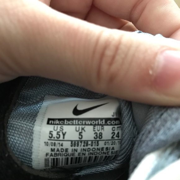 Light Grey Nike Roches - Picture 2 of 2